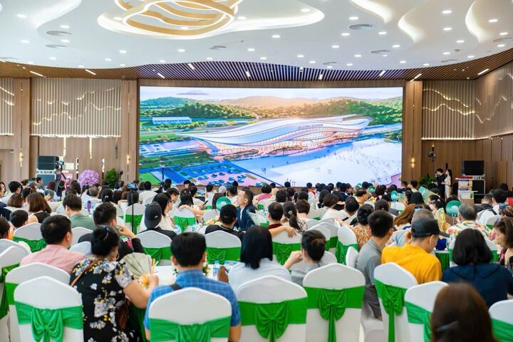 Vinhomes Global Gate Hạ Long nhận “cơn mưa” booking nhờ chính sách siêu ưu đãi từ Vinhomes.