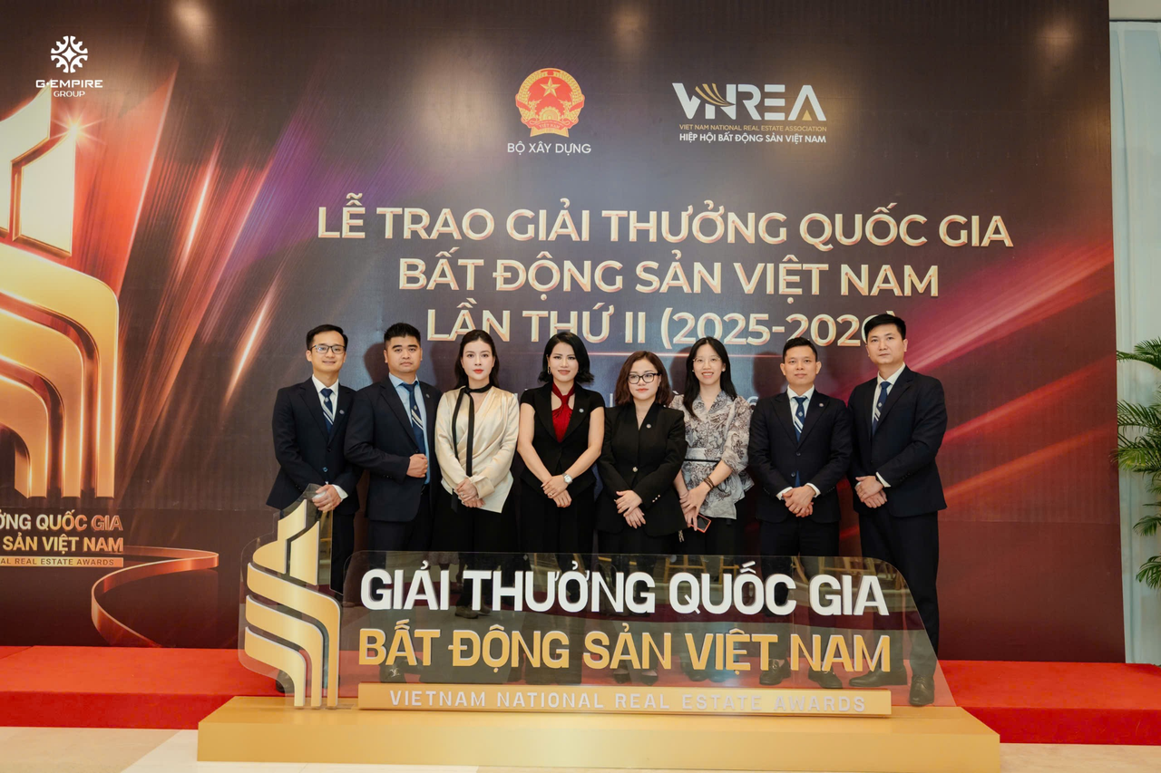 Tập thể G.Empire Group tại Lễ trao Giải thưởng Quốc gia Bất động sản Việt Nam